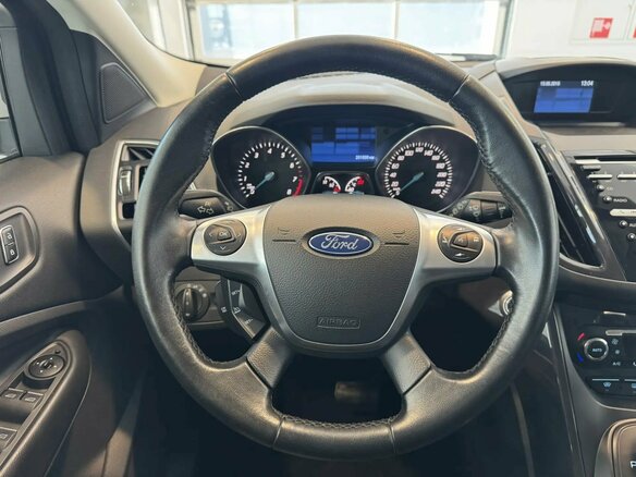 2015 Ford Kuga II, белый, 1069000 рублей - вид 17