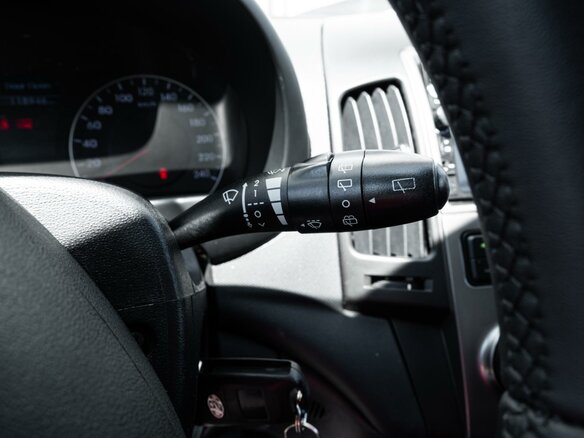 2011 Hyundai i30 I Рестайлинг, красный - вид 15