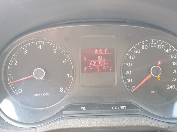 2011 Volkswagen Polo V, красный, 630000 рублей - вид 5
