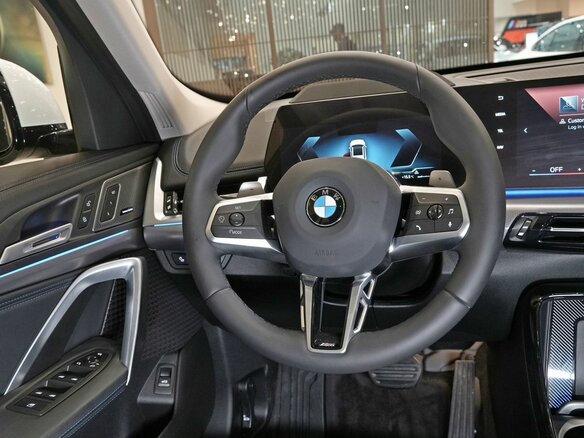 2026 BMW X1 Long 25Li xDrive III (U11/U12), белый, 5780000 рублей - вид 13