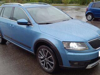 2015 Skoda Octavia Scout III (A7), синий, 2500000 рублей, вид 4