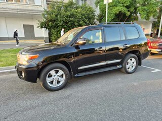 2013 Toyota Land Cruiser 200 Series Рестайлинг 1, чёрный, 3700000 рублей, вид 3
