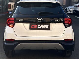 2022 Toyota Yaris L X XP150 Рестайлинг, белый, 1440000 рублей, вид 5