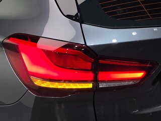 2021 BMW X1 18d xDrive II (F48) Рестайлинг, серебристый, 2359069 рублей, вид 4