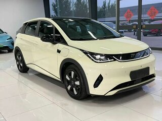 2025 BYD Dolphin 45.12 kWh I Рестайлинг, белый, 1455555 рублей, вид 1