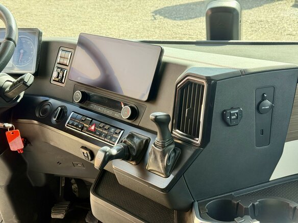 2023 Sinotruk Sitrak C7H MAX, белый, 9500000 рублей - вид 12