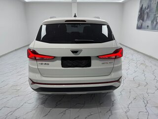 2023 Jetta VS7 I Рестайлинг 1, белый, 1600000 рублей, вид 4