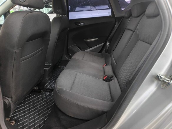 2010 Opel Astra J, серебристый, 430000 рублей - вид 7