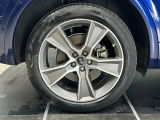 2022 Audi Q5 45 TFSI II (FY) Рестайлинг, синий, 4186000 рублей, вид 5