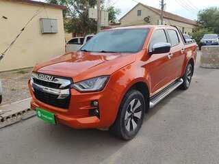 2023 Isuzu D-Max III, оранжевый, 2950000 рублей, вид 4