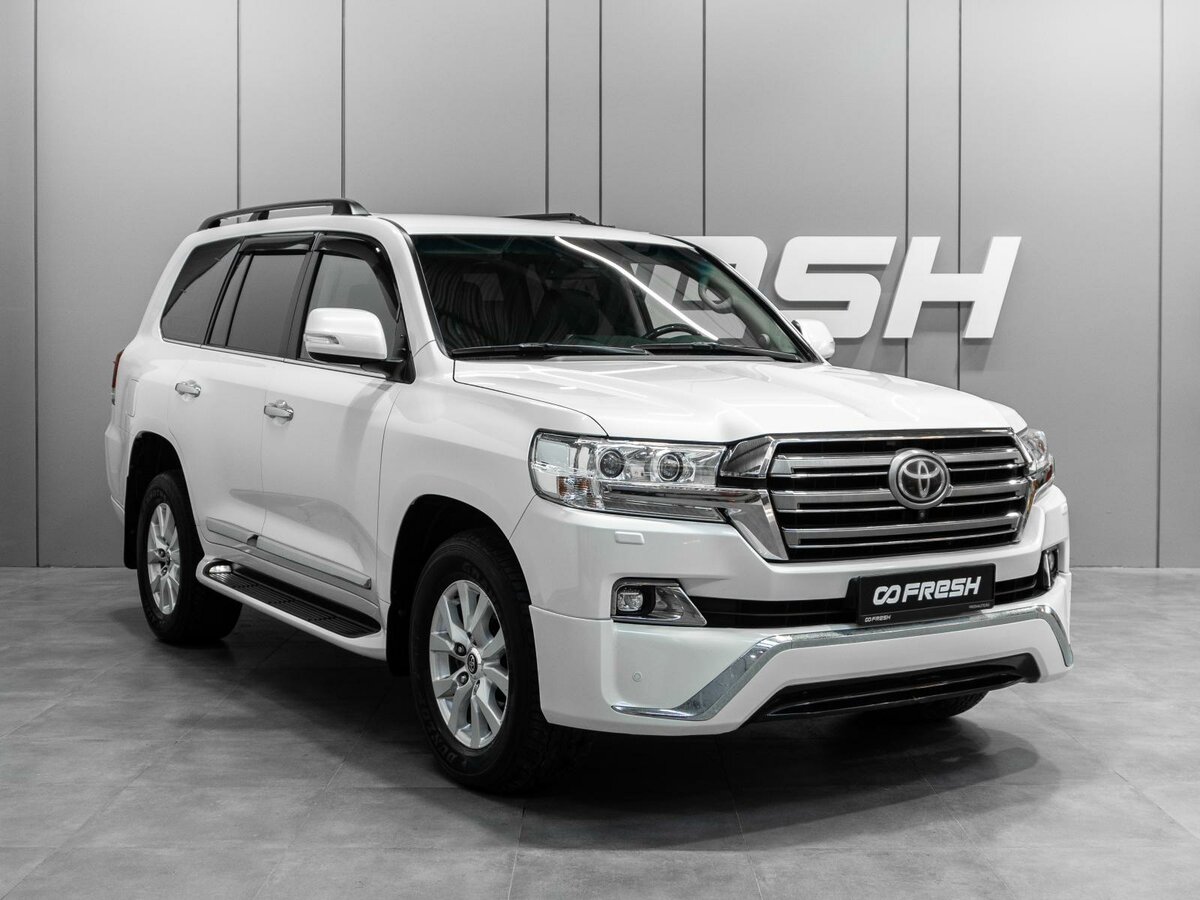Открыть фотографии: Toyota Land Cruiser 200 Series Рестайлинг 2