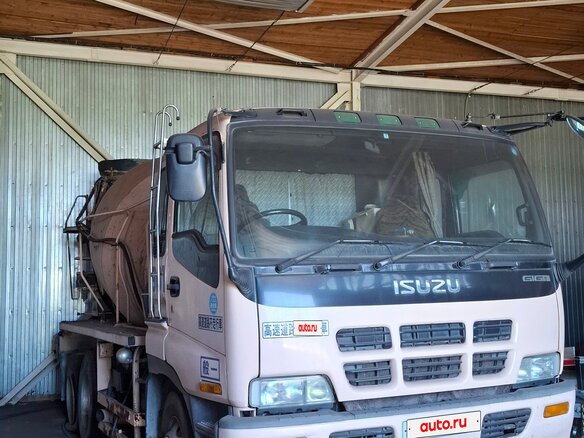 1997 Isuzu Автобетоносмеситель, бежевый, 2700000 рублей - вид 1