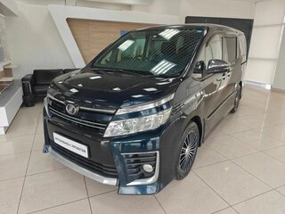 2015 Toyota Voxy III (R80), синий, 1750000 рублей, вид 1