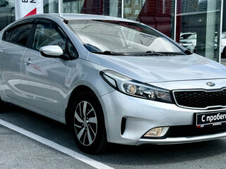 2017 Kia Cerato III Рестайлинг (Classic), серебристый, 1450000 рублей, вид 3