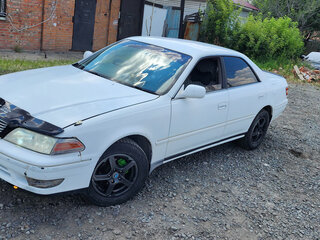1997 Toyota Mark II VIII (X100), белый, 520000 рублей, вид 1