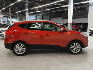 2010 Hyundai ix35 I, красный, 1068000 рублей, вид 5