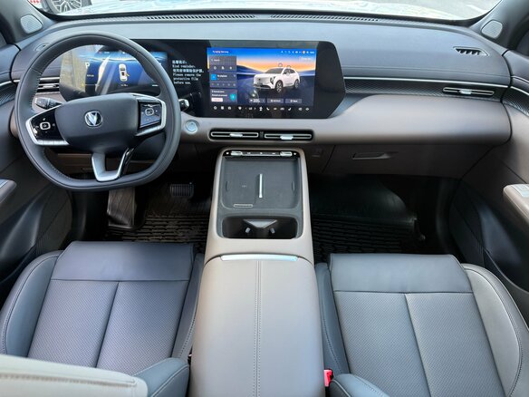 2026 Changan UNI-S I Рестайлинг, золотистый - вид 9