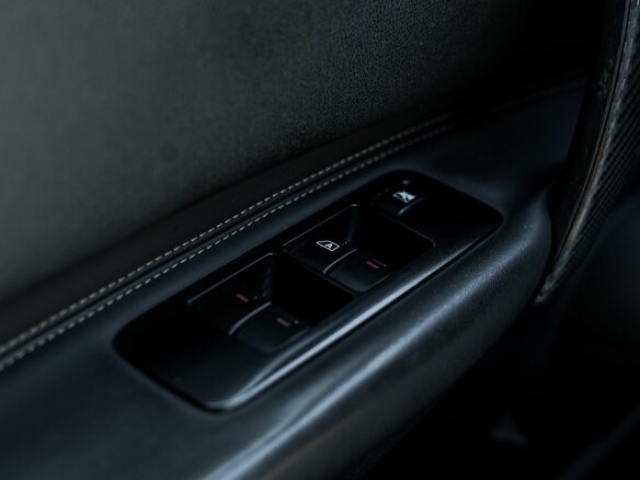 2008 Nissan Qashqai I, чёрный - вид 11
