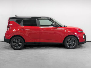 2021 Kia Soul III, красный, 1995000 рублей, вид 4