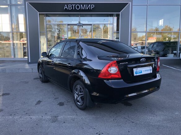2010 Ford Focus II Рестайлинг, чёрный - вид 6