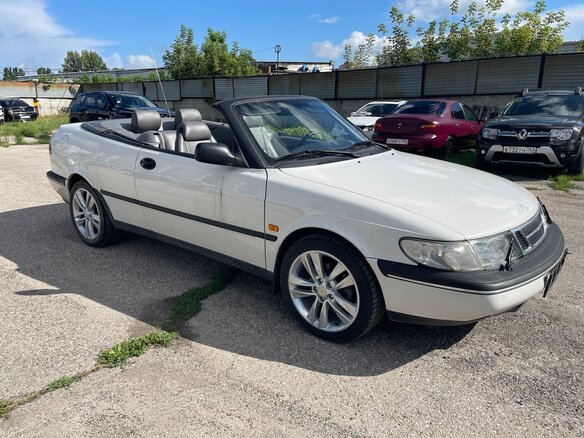 1996 Saab 900 II, белый, 1000000 рублей