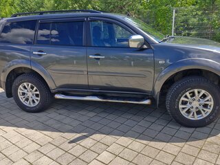 2014 Mitsubishi Pajero Sport II Рестайлинг, серый, 2200000 рублей, вид 2