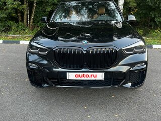 2021 BMW X5 40i IV (G05/G18), чёрный, 6990000 рублей, вид 1