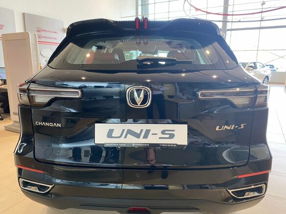 2025 Changan UNI-S I, чёрный - вид 6