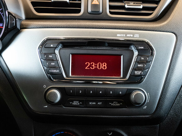 2014 Kia Rio III, чёрный, 979000 рублей - вид 17