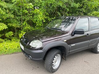 2011 Chevrolet Niva I Рестайлинг, коричневый, 340000 рублей, вид 4