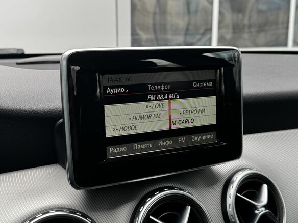 2014 Mercedes-Benz GLA 250 I (X156), чёрный, 1620000 рублей - вид 12
