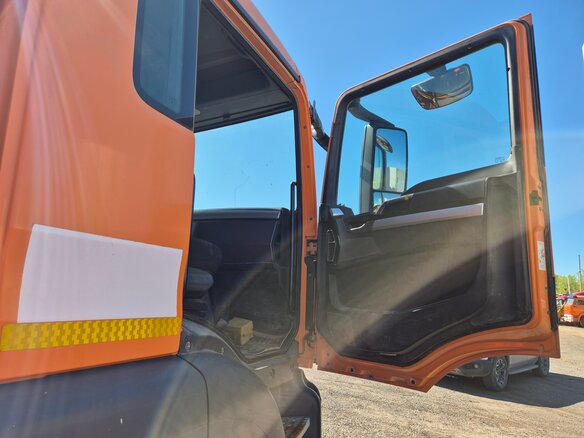 2012 MAN TGS, золотистый, 3450000 рублей - вид 38
