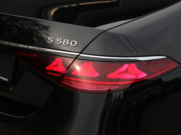 2026 Mercedes-Benz Maybach S-Класс 580 II (Z223) Рестайлинг, чёрный, 41900000 рублей - вид 10