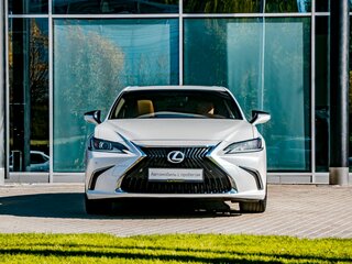 2021 Lexus ES 250 VII, белый, 3450000 рублей, вид 3