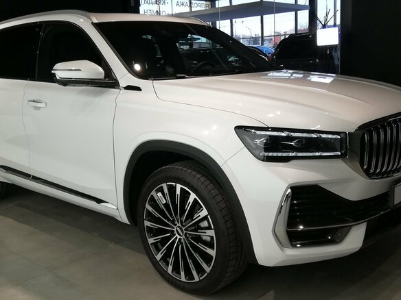 2025 Geely Monjaro I, белый, 4500000 рублей - вид 3
