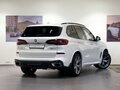 2020 BMW X5 40d IV (G05/G18), белый, 6970000 рублей - вид 4