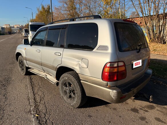 1999 Toyota Land Cruiser 100 Series, серебристый, 1099000 рублей - вид 4