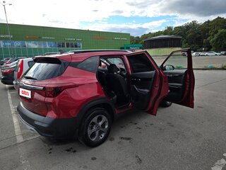 2021 Kia Seltos I, красный, 2199999 рублей, вид 4