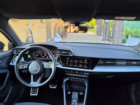 2021 Audi A3 Sportback 35 TFSI IV (8Y), чёрный, 2970000 рублей - вид 9