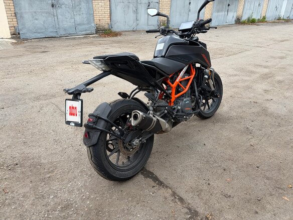 2023 KTM 390 Duke, чёрный - вид 8