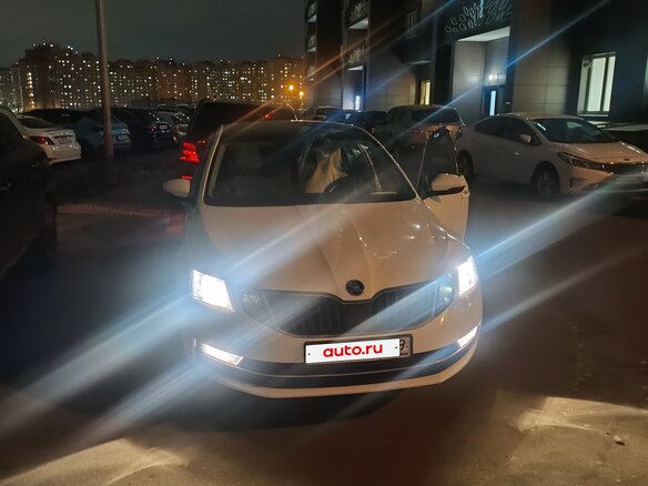 2017 Skoda Octavia III (A7) Рестайлинг, белый, 1850000 рублей - вид 3