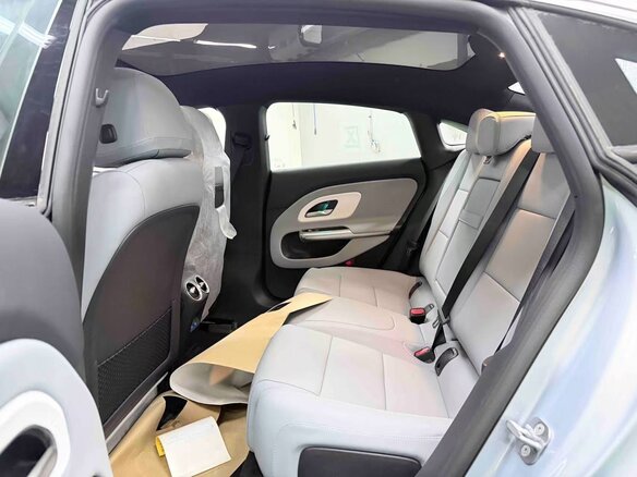 2025 Mercedes-Benz CLA 300 L III (C174, X174), серебристый - вид 8
