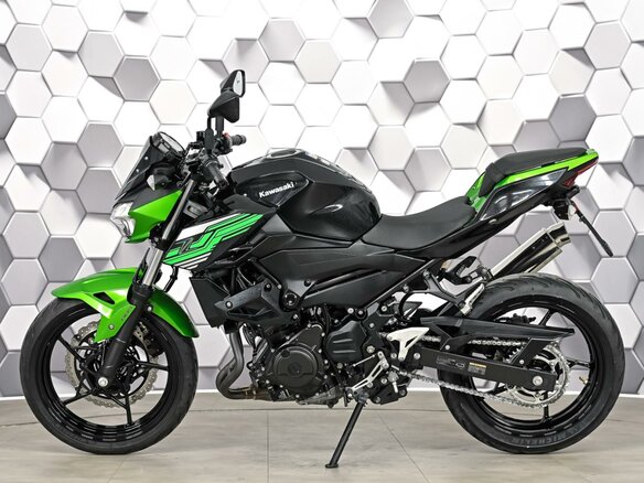 2019 Kawasaki Z 400, чёрный - вид 3