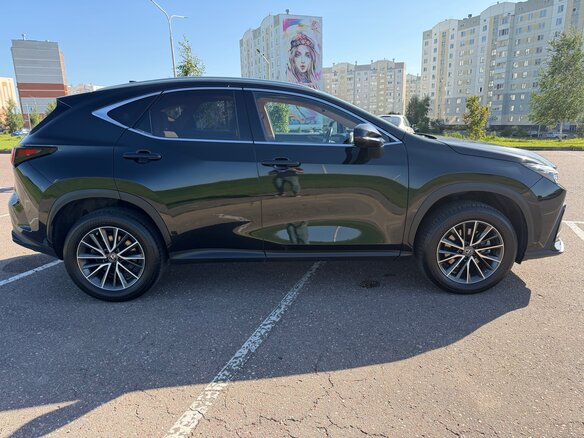 2021 Lexus NX 350 II, чёрный, 4000000 рублей - вид 6