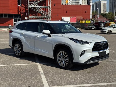 2026 Toyota Highlander IV (XU70), белый, 6300000 рублей, вид 1
