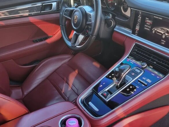 2017 Porsche Panamera 4S II, чёрный, 5400000 рублей - вид 14