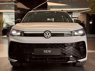 2026 Volkswagen Tiguan L Pro III (China Market), белый, 4850000 рублей, вид 3