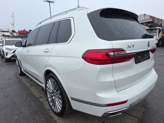 2021 BMW X7 40i I (G07), белый, 8499000 рублей, вид 4
