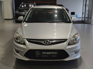 2010 Hyundai i30 I, серебристый, 390000 рублей, вид 2