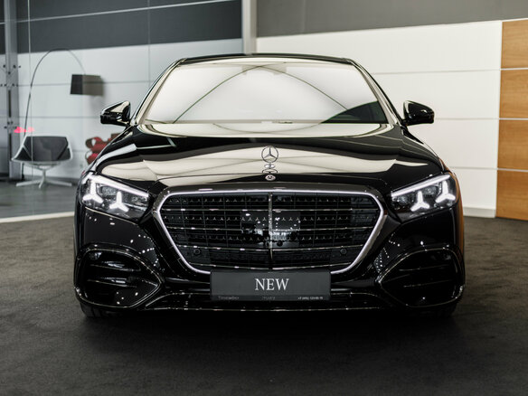 2026 Mercedes-Benz S-Класс 450 d Long 4MATIC VII (W223) Рестайлинг, чёрный, 27000000 рублей - вид 3